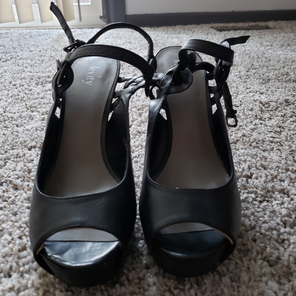 Open toe platforms